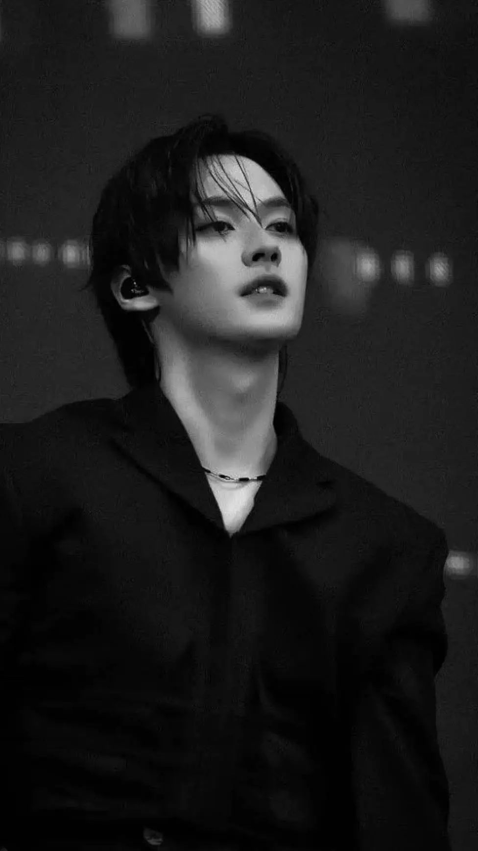 ai character: Lino background