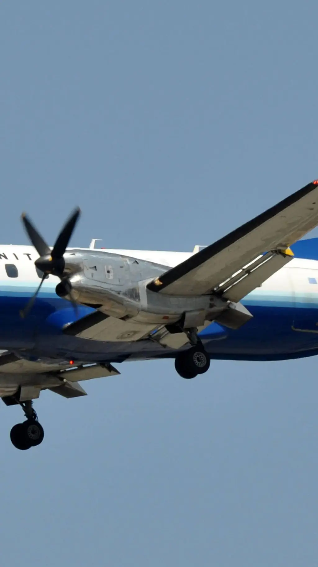 ai character: Embraer Emb 120 background