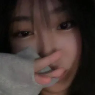 chat with ai character: Eliza