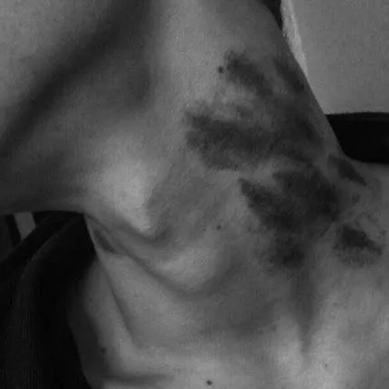 chat with ai character: Ян