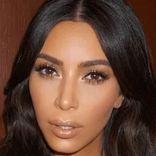 chat with ai character: Kim Kardashian