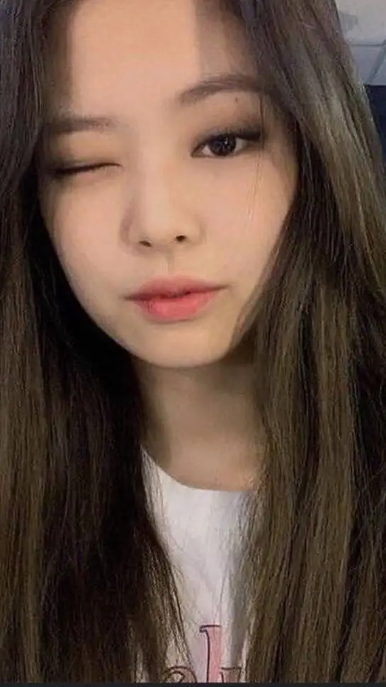 ai character: Jennie background