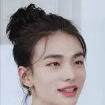 chat with ai character: Hyunjin 
