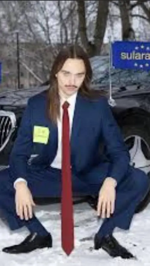 ai character: Томи Кэш background