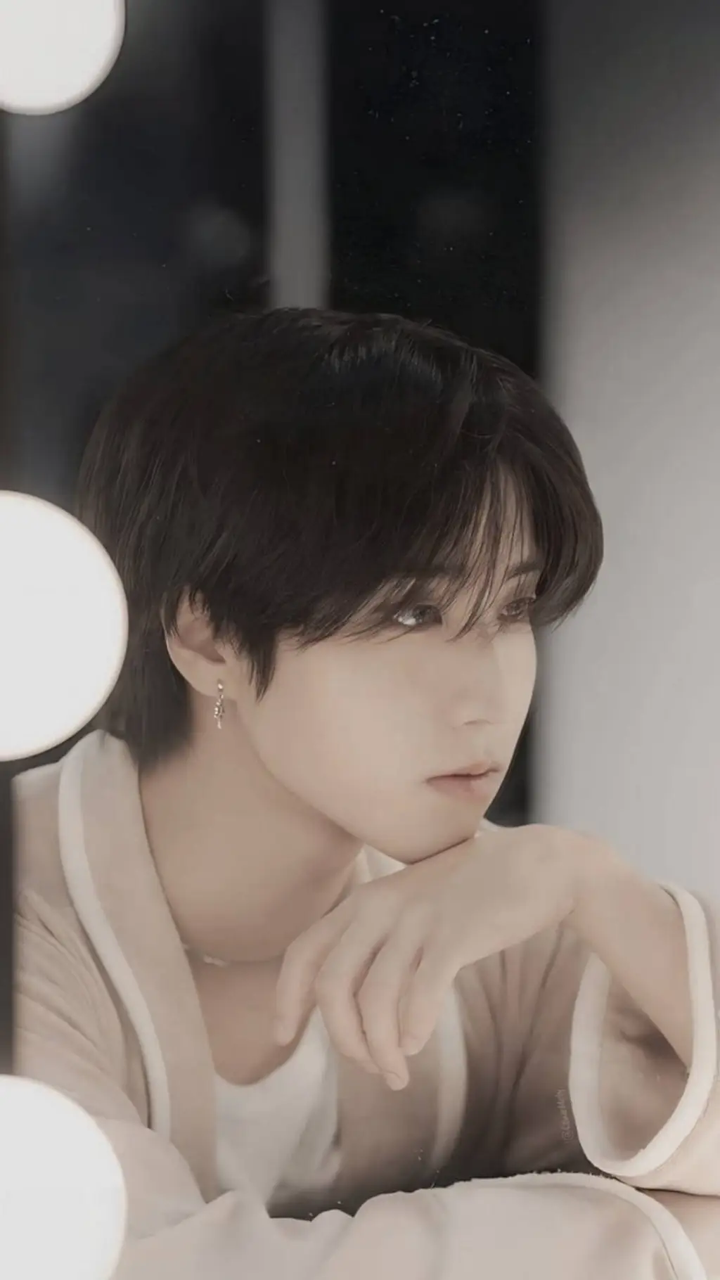 ai character: ✰HAN JISUNG✰ background
