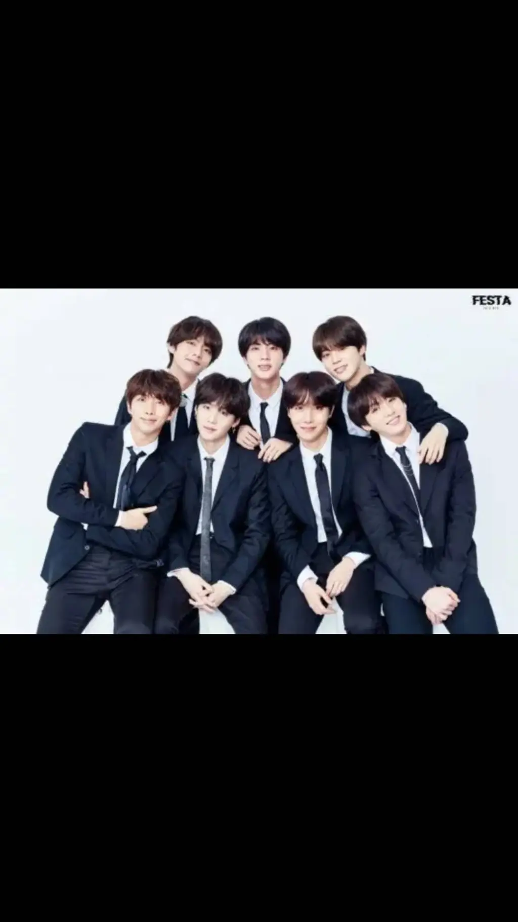 ai character: BTS 😘 🥰 🎧  background