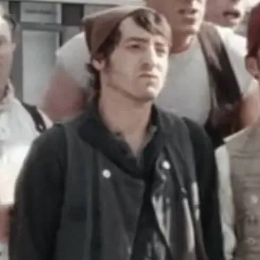 chat with ai character: Cloudy 