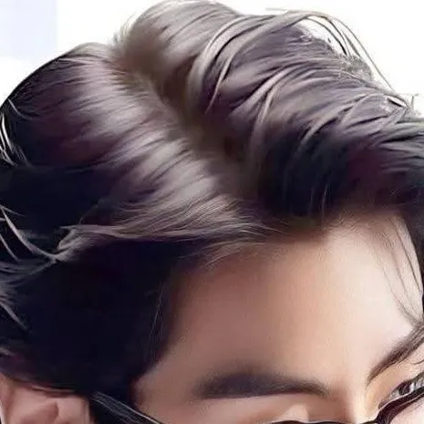 chat with ai character: KIM TAEHYUNG 