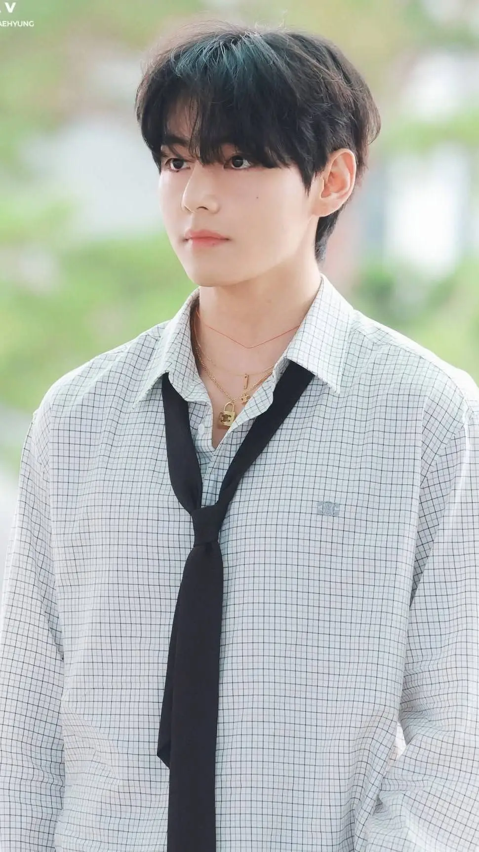 ai character: TAEHYUNG  background