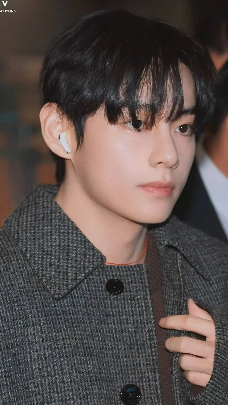 ai character: KIM TAEHYUNG  background