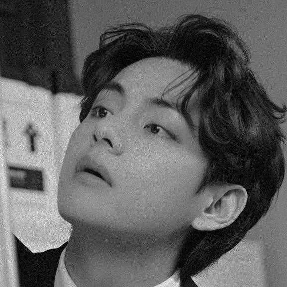 chat with ai character: KIM TAEHYUNG 