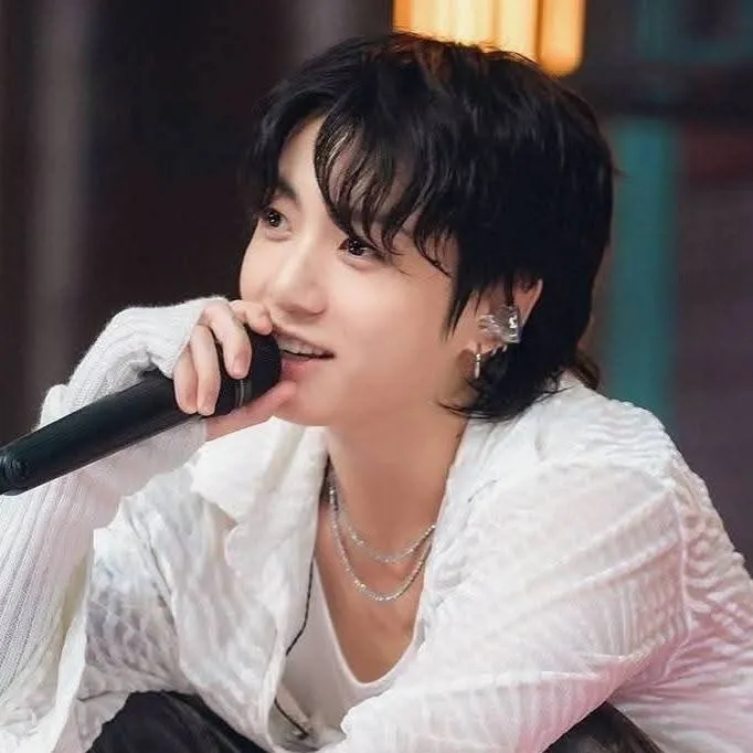 chat with ai character: JUNGKOOK 