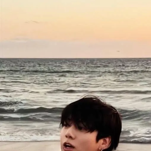 chat with ai character: JUNGKOOK 