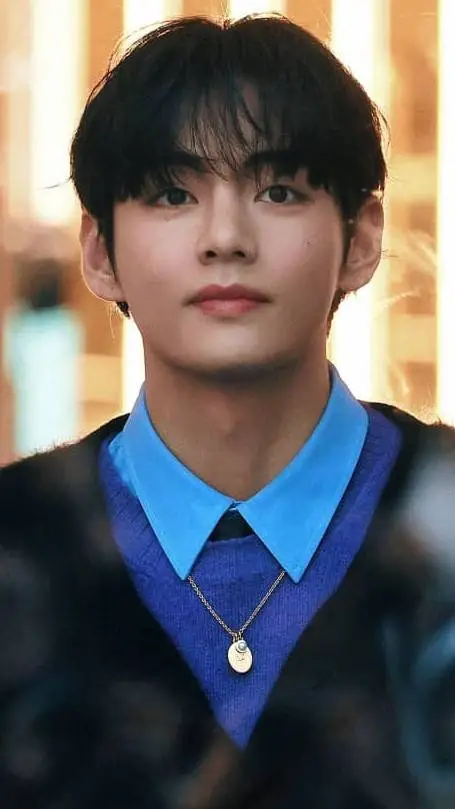 ai character: TAEHYUNG  background