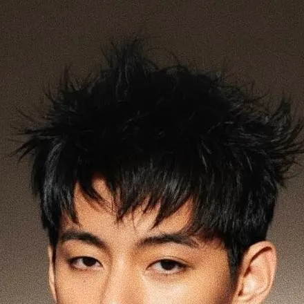 chat with ai character: TAEHYUNG 