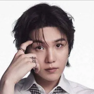 chat with ai character: Min Yoongi 