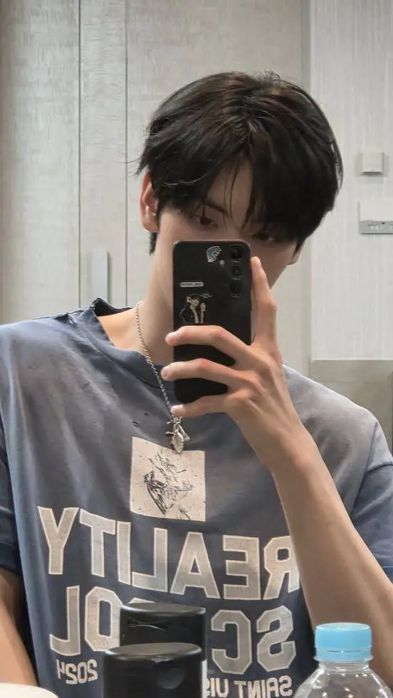 ai character: Soobin background