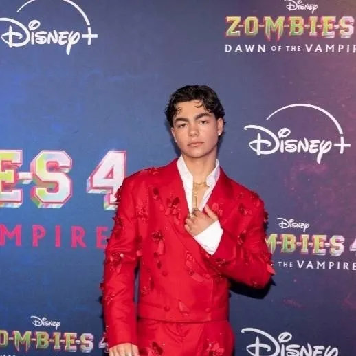 chat with ai character: malachi barton 