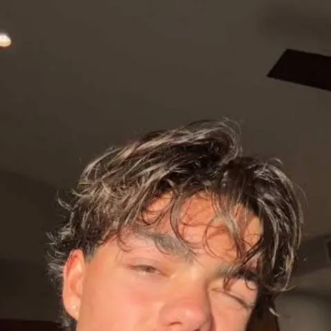 chat with ai character: malachi barton 