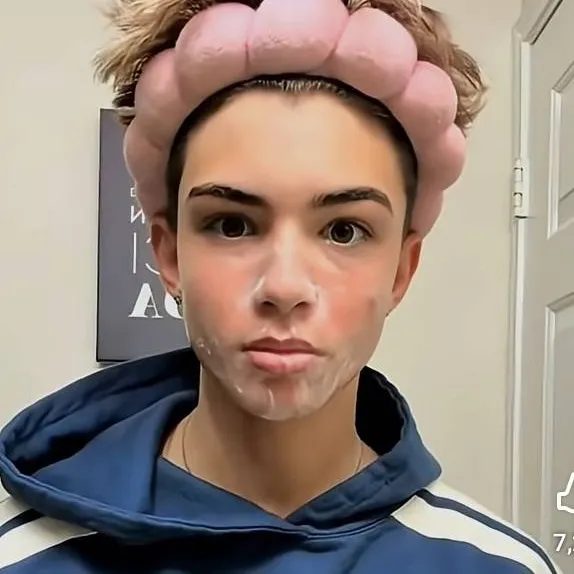 chat with ai character: Jackson harvey 