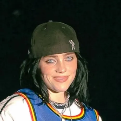 chat with ai character: Billie Eilish