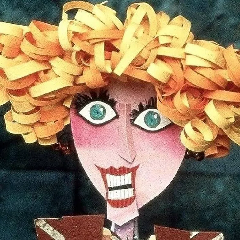 chat with ai character: Crash box.