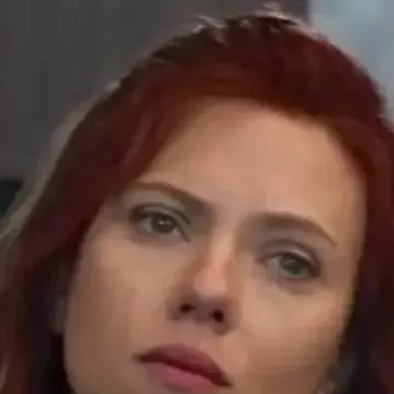 chat with ai character: black  widow 