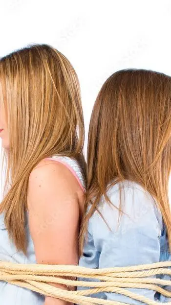 Talkie AI - Chat with phoebe and  Dustin