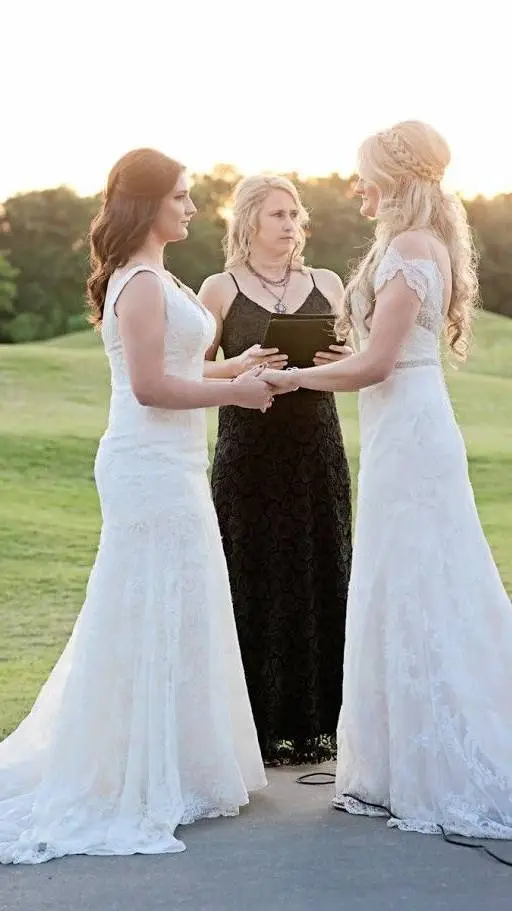 Talkie AI - Chat with  kim  and  Jenny  