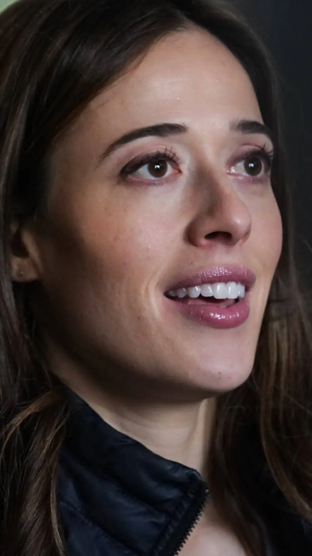 Talkie AI - Chat with  kim' Burgess 