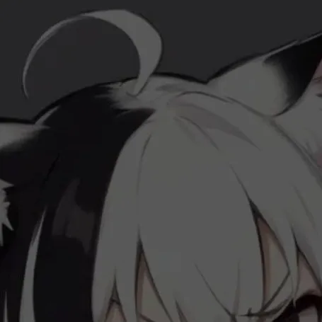 chat with ai character: Mikaky