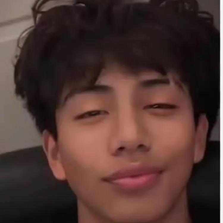 chat with ai character: Iven ❤️