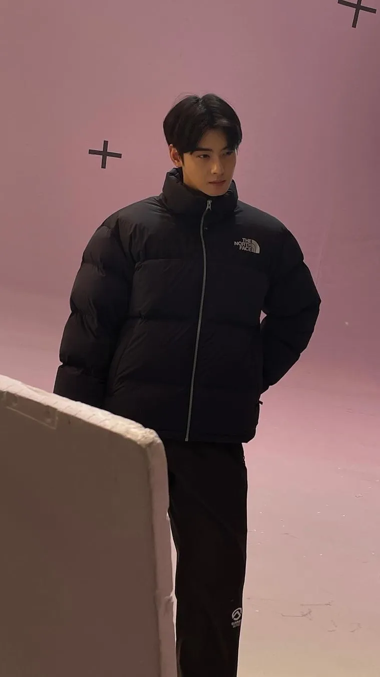 ai character: Cha Eun-woo  background