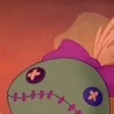 chat with ai character: Trapos la peluche