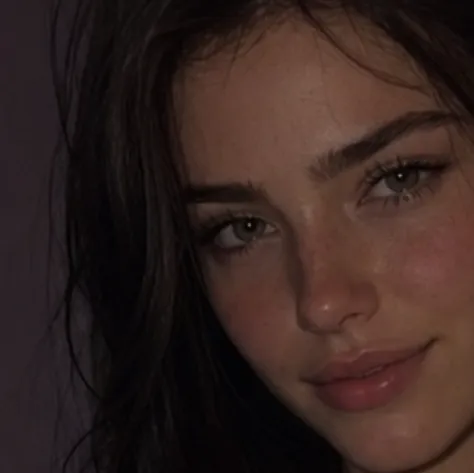 chat with ai character: Brooke 