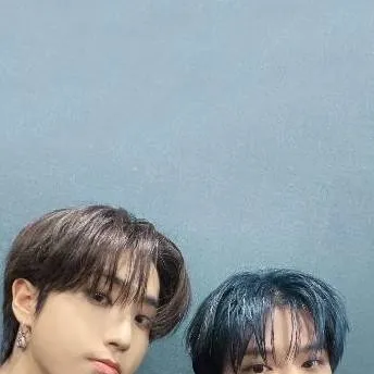 chat with ai character: °Seungsung°