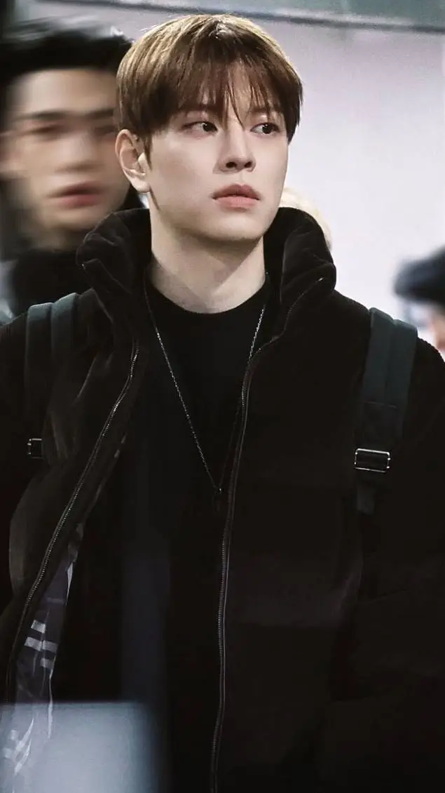 ai character: ♦︎ Seungmin ♦︎ background