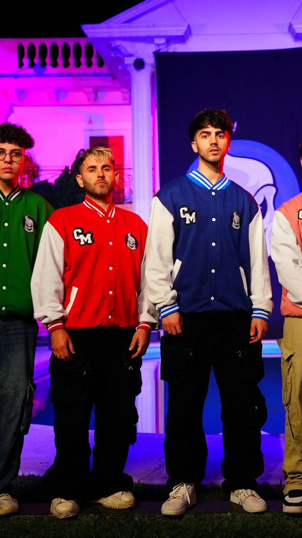 ai character: Club misterio background