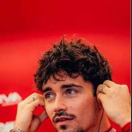 chat with ai character: charles lecrecl 