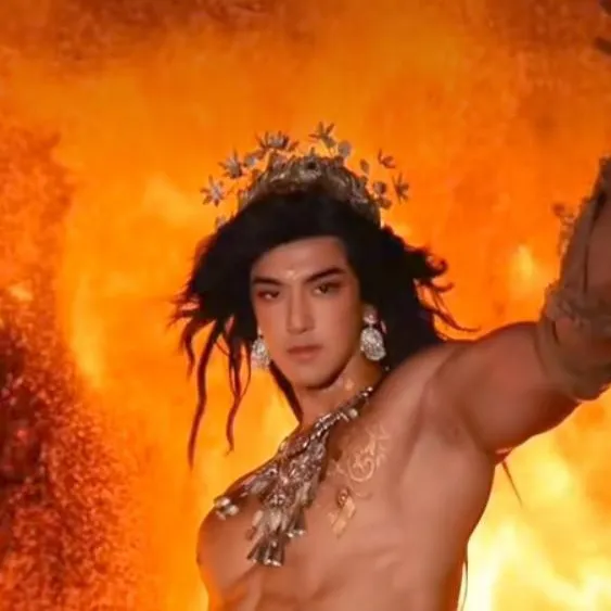 chat with ai character: Lorenz