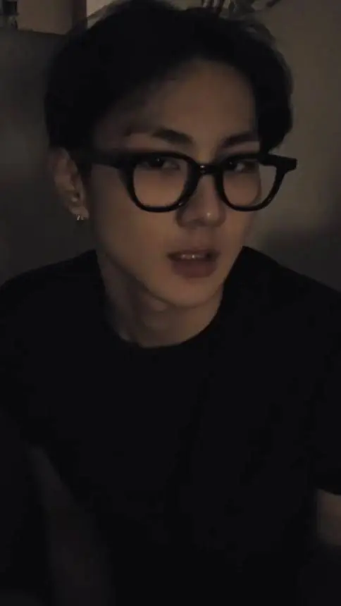 ai character: jungwon background