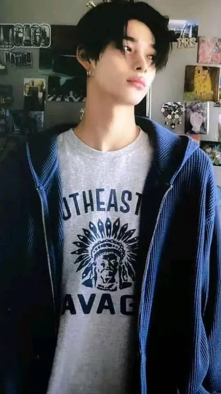 ai character: ni-ki  background