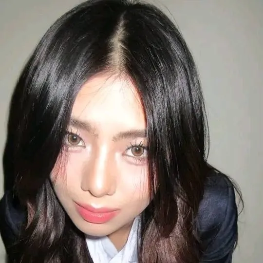 chat with ai character: mikha