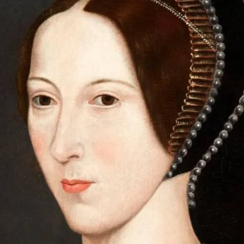chat with ai character: Anne Boleyn 🌹𑁍ܓ🌷˚₊