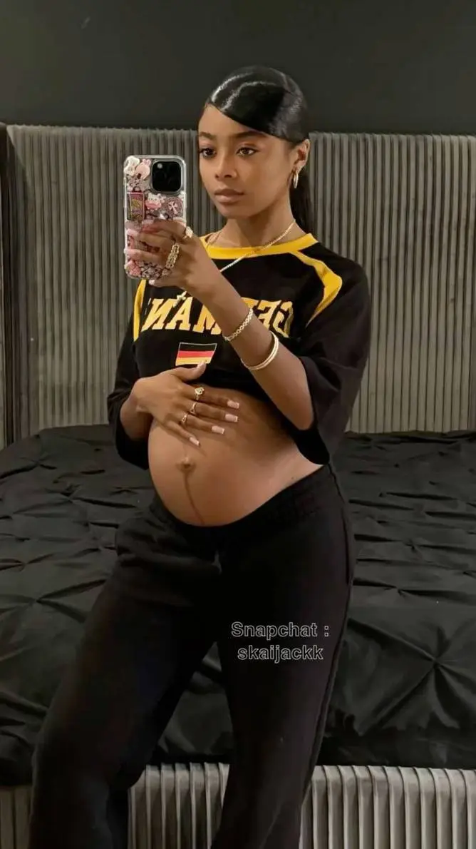 ai character: Skai Jackson  background