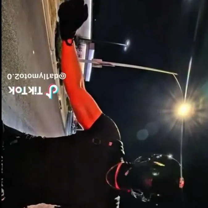 chat with ai character: Tim Bradford 