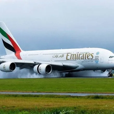 chat with ai character: If Airlines Talked