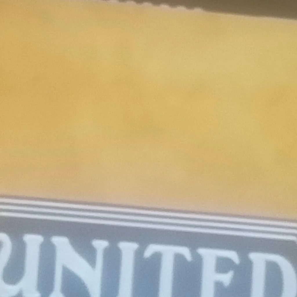 chat with ai character: united artists(lt)