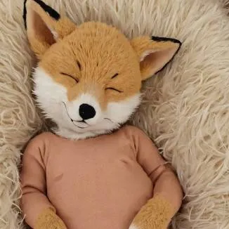 chat with ai character: cute baby fox girl