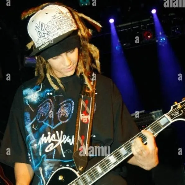 chat with ai character: Tom kaulitz 